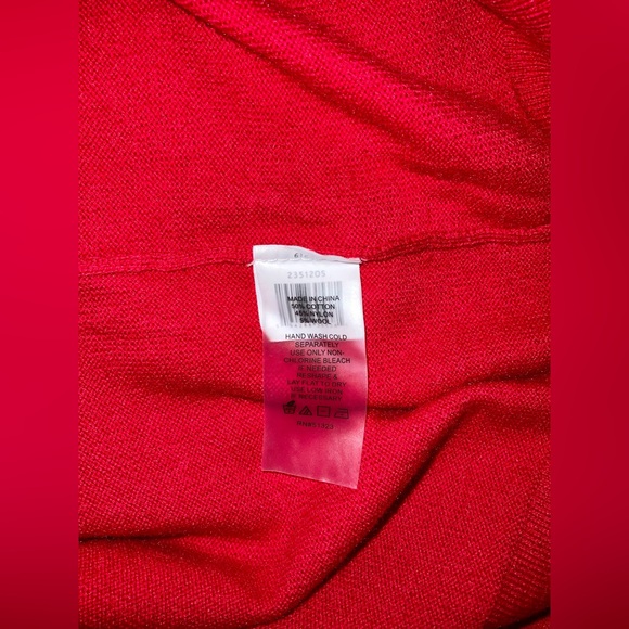 Riley & Rae red sweater with plaid bow embellishment - size large - nwt - Picture 6 of 8